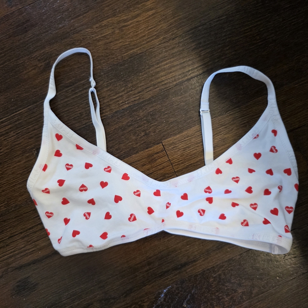 Skims cotton logo SCOOP BRALETTE RUBY HEART LOGO PRINT LImited Edition M NWOT